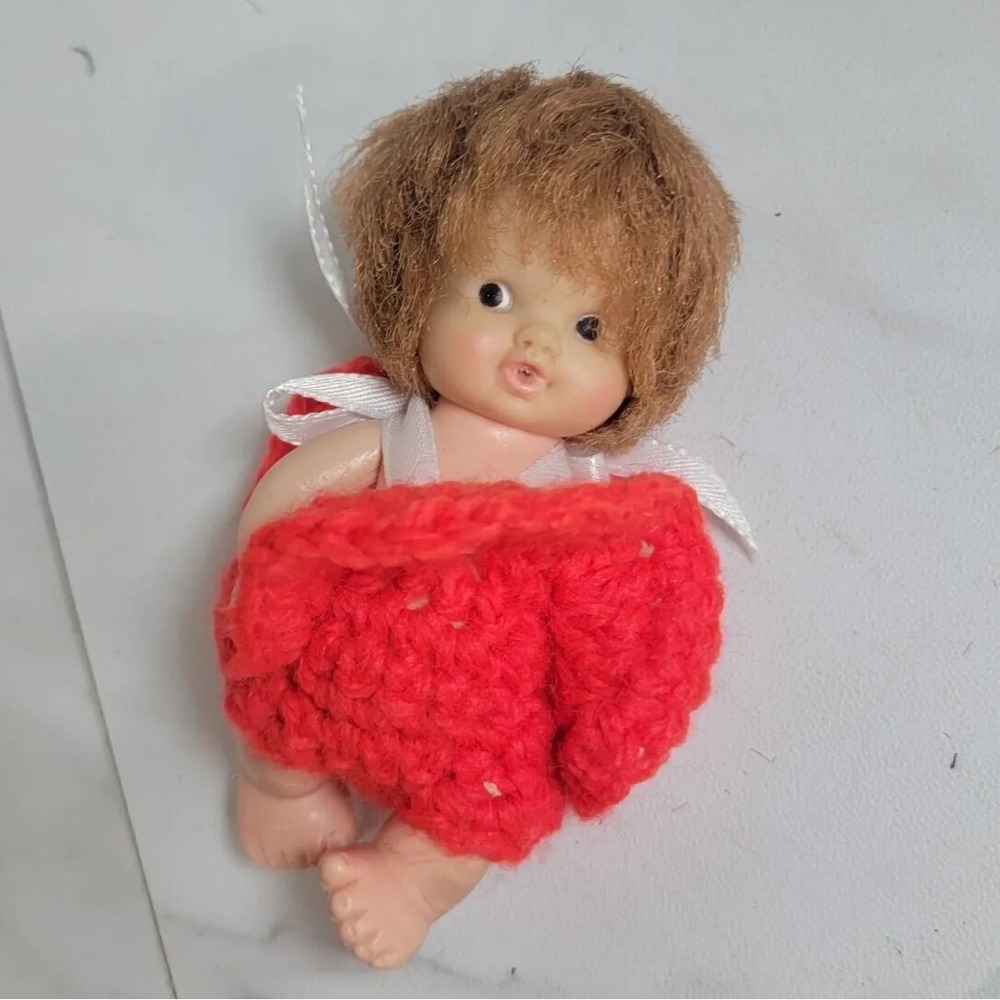 Vintage 1966 Uneeda Pee Wee‎ Girl Character Doll 3 1/2" Tall Blonde